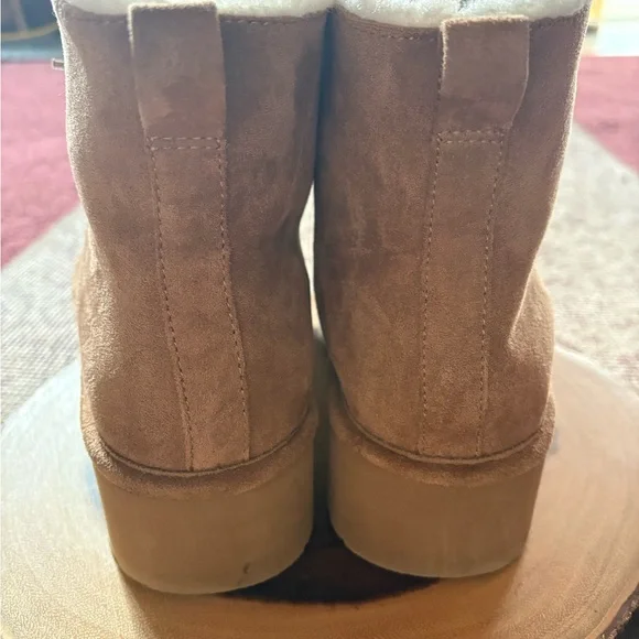 Cozy Tan Suede Women's Boots - Picture 4 of 4